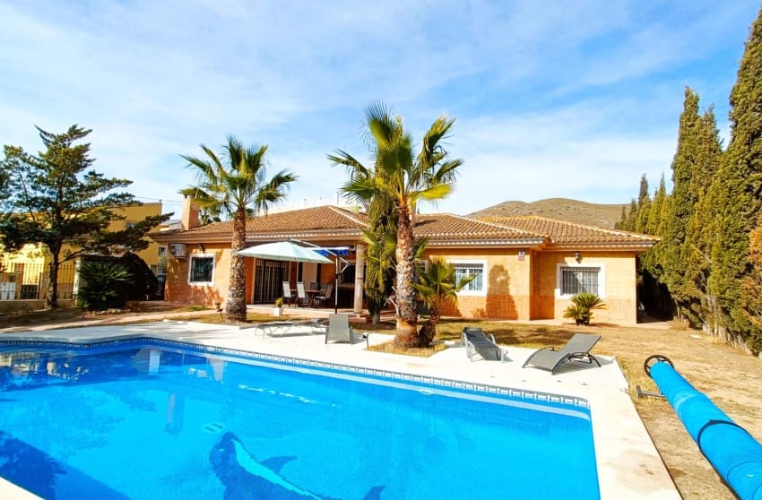 5 sovrum Villa till salu i Hondon de los Frailes med pool - 369 550 € (Ref: 9289752)