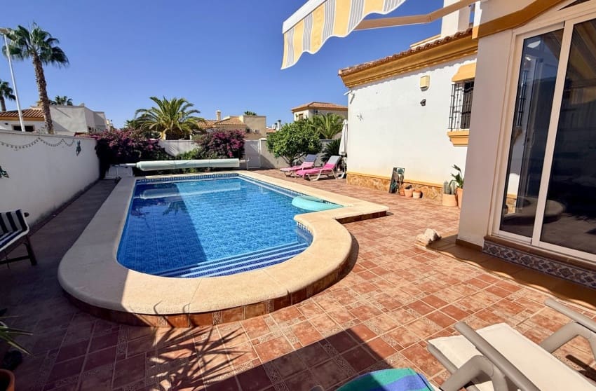 3 camera da letto Villa in vendita in Hondon de las Nieves con piscina - 250.000 € (Rif: 9289753)