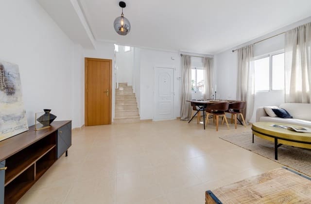 3 slaapkamer Villa te koop in San Fulgencio met zwembad - € 275.000 (Ref: 9289757)