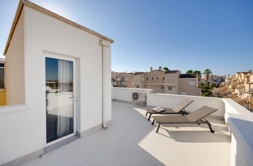 3 sovrum Hus till salu i La Florida med pool - 279 000 € (Ref: 9289758)