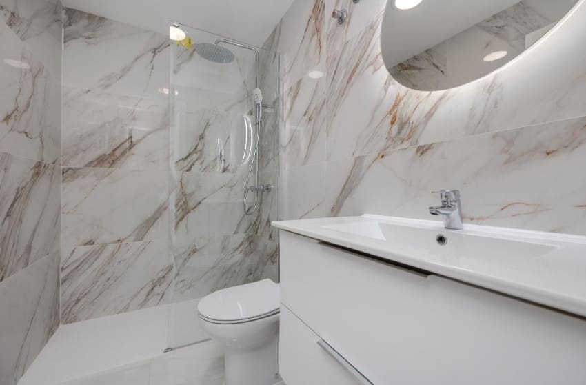 2 soverom Penthouse til salgs i El Limonar med svømmebasseng - € 150 000 (Ref: 9289759)