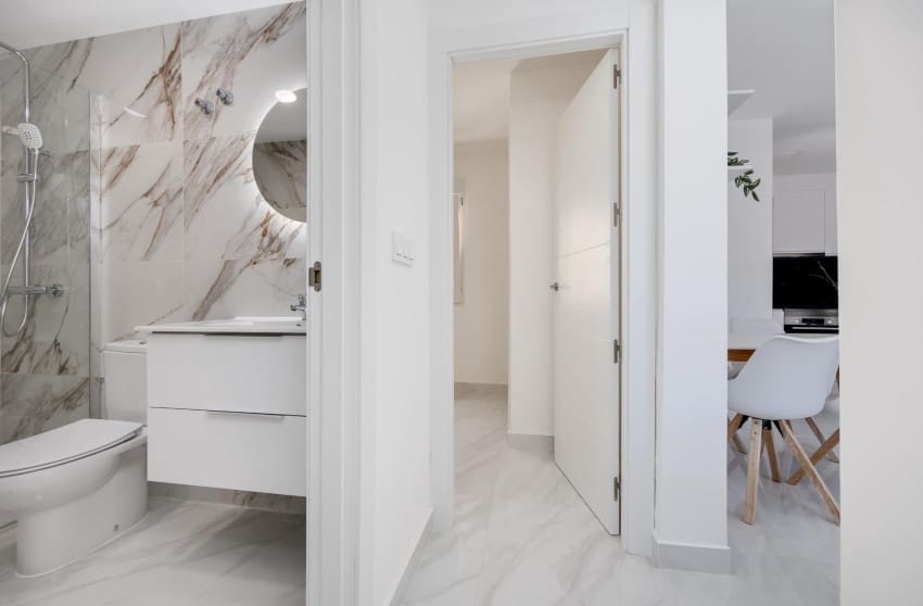 2 soverom Penthouse til salgs i El Limonar med svømmebasseng - € 150 000 (Ref: 9289759)