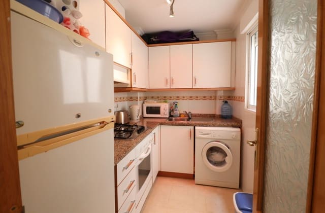 2 makuuhuone Huoneisto myytävänä paikassa Puerto Deportivo, Guardamar del Segura mukana uima-altaan - 149 950 € (Ref: 9309382)