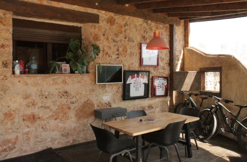 3 soverom Finca/Herregård til salgs i Villena med svømmebasseng - € 269 000 (Ref: 9319571)