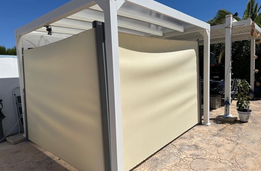 2 makuuhuone Huvila myytävänä paikassa Hondon de las Nieves mukana uima-altaan 
autotalli - 260 000 € (Ref: 9332665)