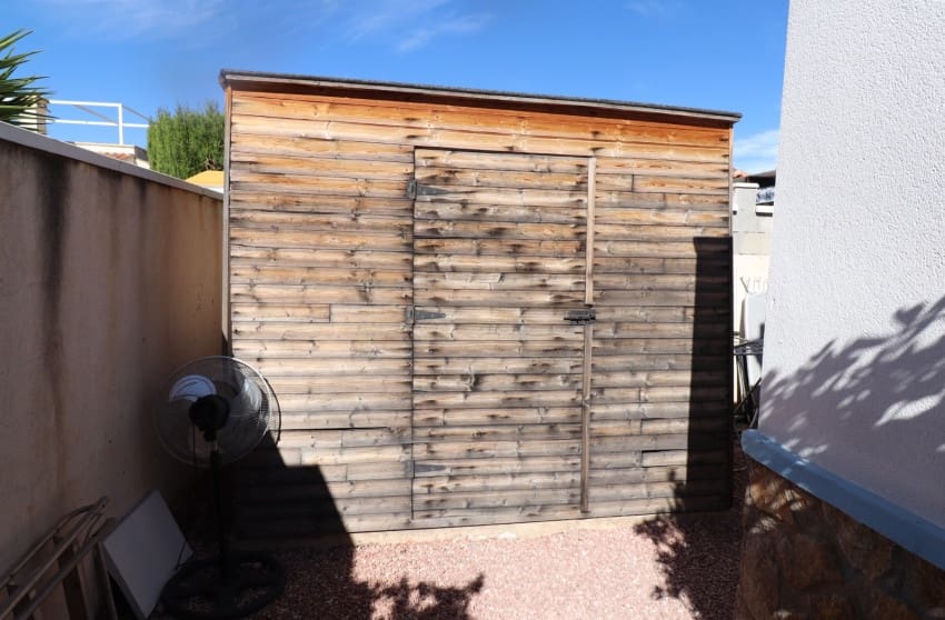 2 makuuhuone Huvila myytävänä paikassa Hondon de las Nieves mukana uima-altaan 
autotalli - 260 000 € (Ref: 9332665)