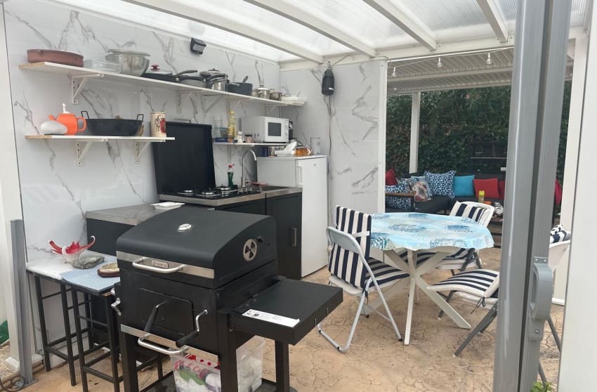 2 makuuhuone Huvila myytävänä paikassa Hondon de las Nieves mukana uima-altaan 
autotalli - 260 000 € (Ref: 9332665)