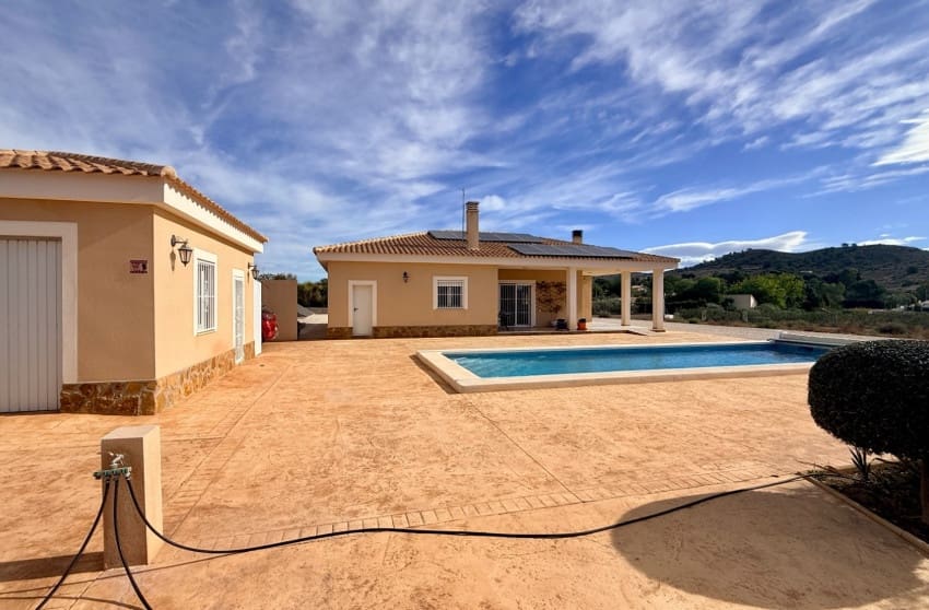 4 makuuhuone Huvila myytävänä paikassa Hondon de las Nieves mukana uima-altaan - 399 000 € (Ref: 9360505)