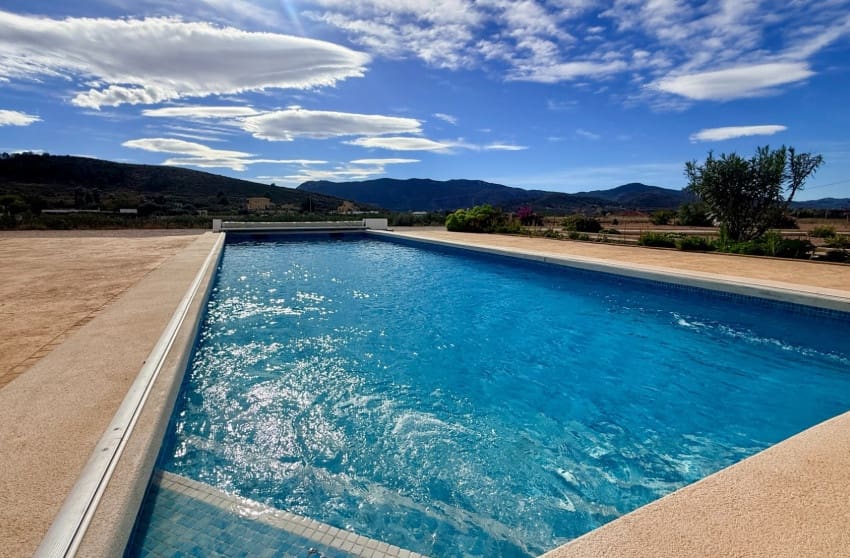 4 makuuhuone Huvila myytävänä paikassa Hondon de las Nieves mukana uima-altaan - 399 000 € (Ref: 9360505)