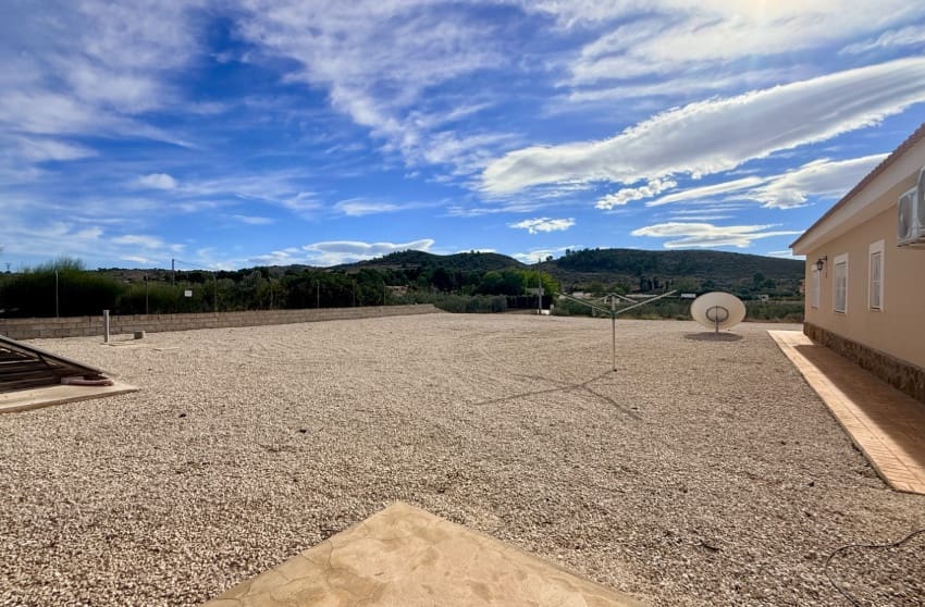 4 makuuhuone Huvila myytävänä paikassa Hondon de las Nieves mukana uima-altaan - 399 000 € (Ref: 9360505)