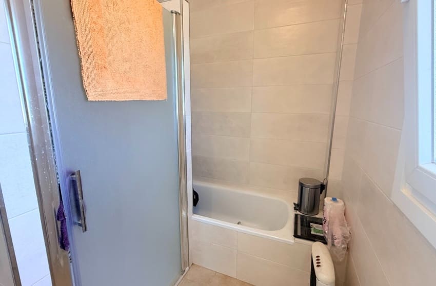 4 makuuhuone Huvila myytävänä paikassa Hondon de las Nieves mukana uima-altaan - 399 000 € (Ref: 9360505)