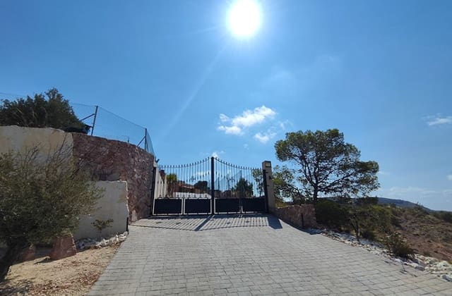 4 bedroom Villa for sale in Las Casicas, Fortuna with pool garage - € 309,000 (Ref: 9360507)