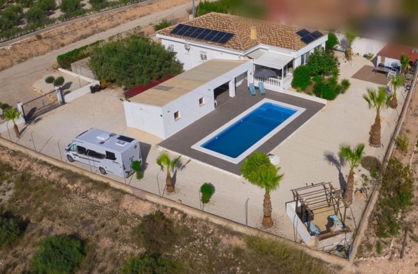 3 camera da letto Villa in vendita in Macisvenda con piscina garage - 339.000 € (Rif: 9360510)