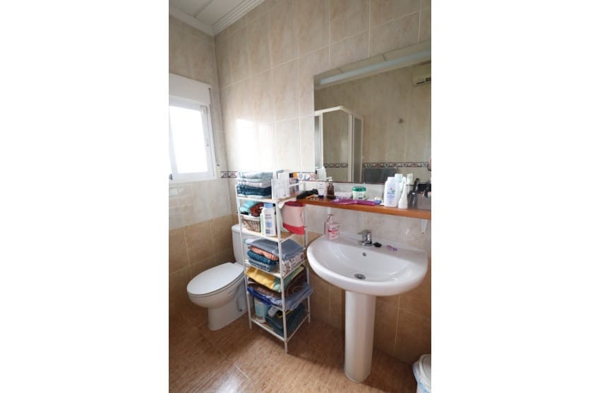 2 sypialnia Willa na sprzedaż w Fortuna z basenem garażem - 198 000 € (Ref: 9360511)