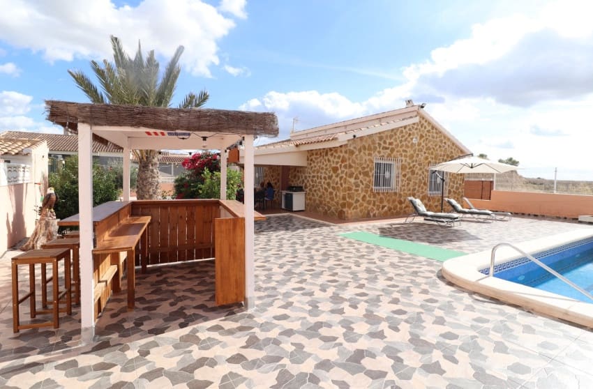 2 sypialnia Willa na sprzedaż w Fortuna z basenem garażem - 198 000 € (Ref: 9360511)