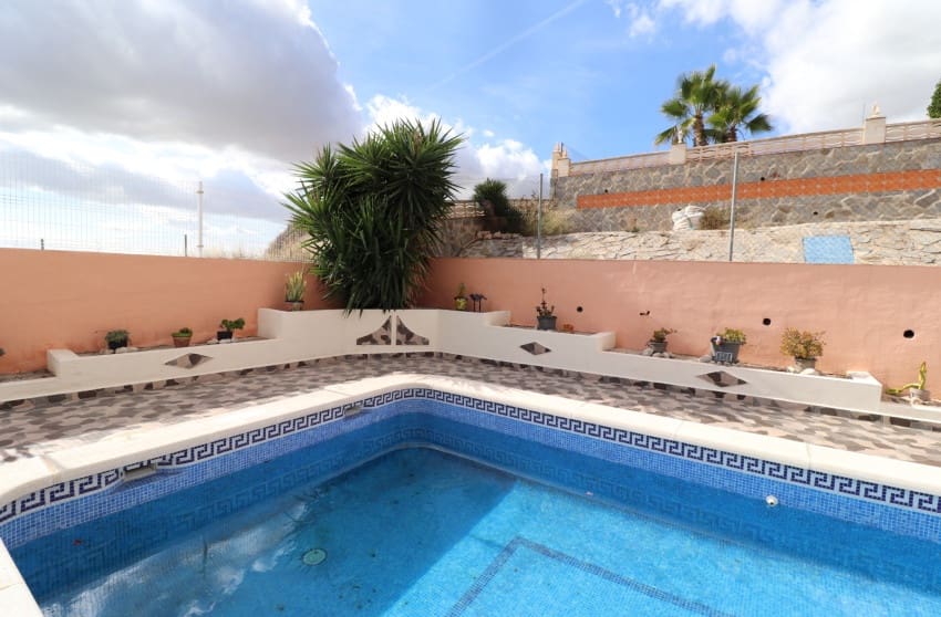 2 sypialnia Willa na sprzedaż w Fortuna z basenem garażem - 198 000 € (Ref: 9360511)