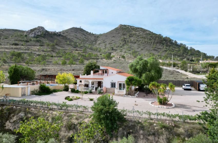 4 slaapkamer Villa te koop in Hondon de los Frailes met zwembad - € 380.000 (Ref: 9360512)