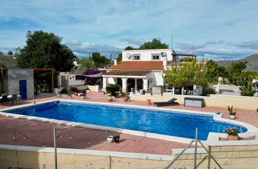 4 slaapkamer Villa te koop in Hondon de los Frailes met zwembad - € 380.000 (Ref: 9360512)