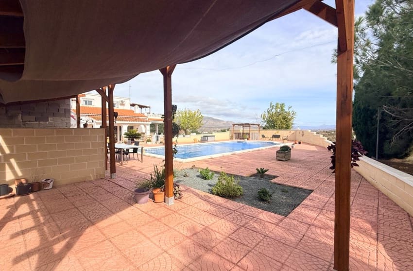 4 slaapkamer Villa te koop in Hondon de los Frailes met zwembad - € 380.000 (Ref: 9360512)