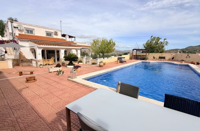 4 slaapkamer Villa te koop in Hondon de los Frailes met zwembad - € 380.000 (Ref: 9360512)