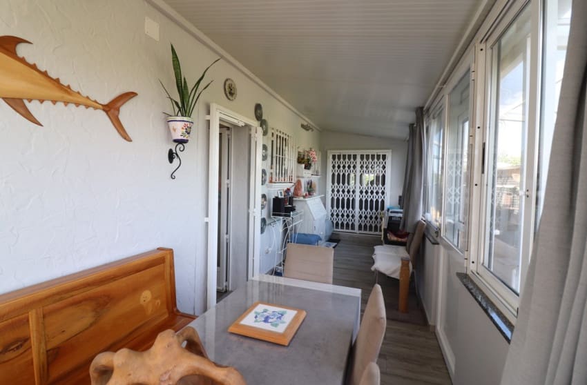 3 sypialnia Finka/Dom wiejski na sprzedaż w La Campaneta z basenem - 375 000 € (Ref: 9360513)