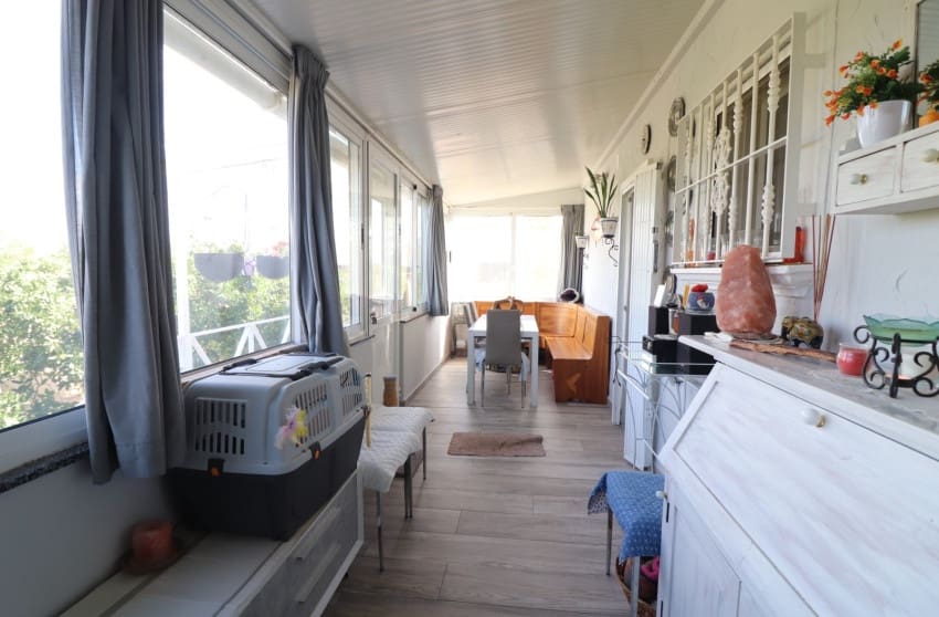 3 sypialnia Finka/Dom wiejski na sprzedaż w La Campaneta z basenem - 375 000 € (Ref: 9360513)