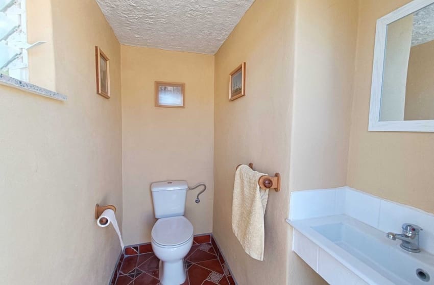 4 bedroom Villa for sale in Hondon de los Frailes with pool - € 299,950 (Ref: 9398001)