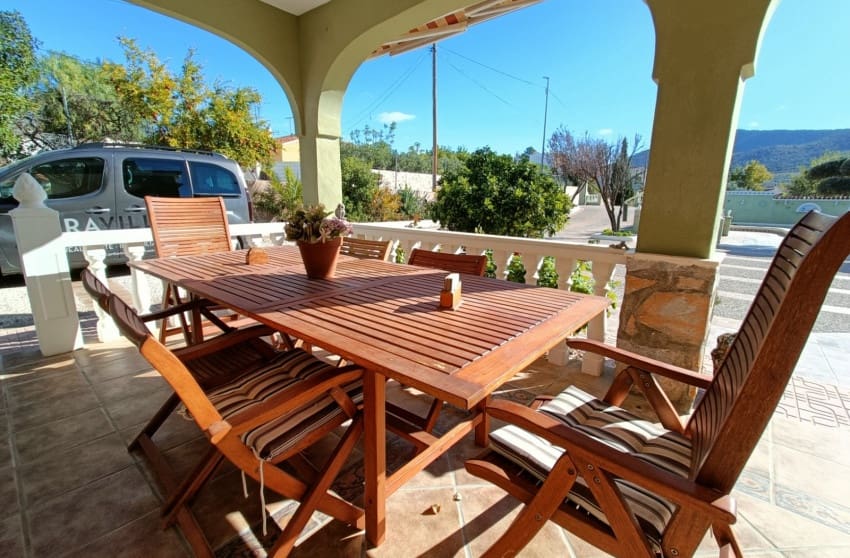 4 bedroom Villa for sale in Hondon de los Frailes with pool - € 299,950 (Ref: 9398001)