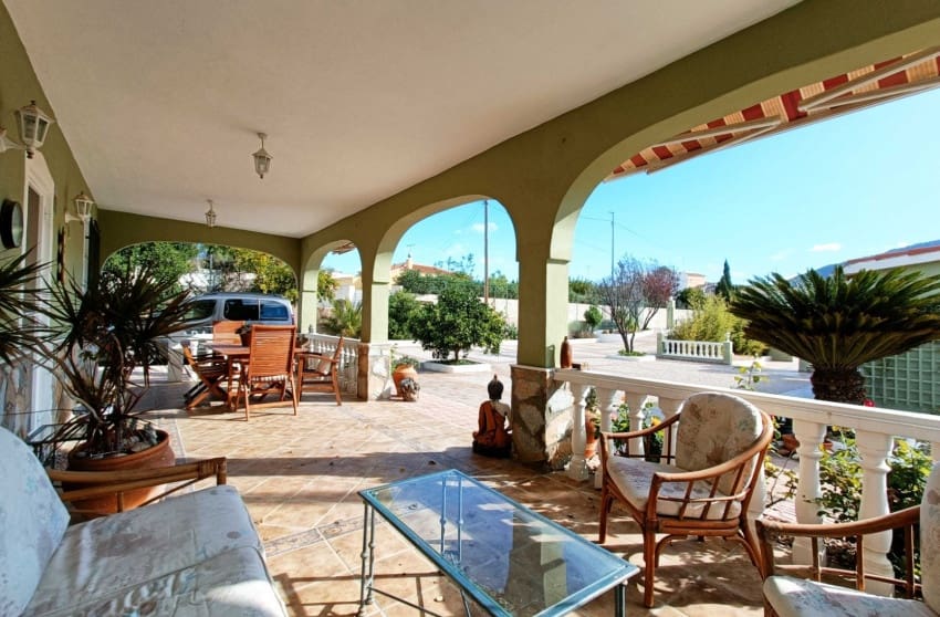 4 bedroom Villa for sale in Hondon de los Frailes with pool - € 299,950 (Ref: 9398001)