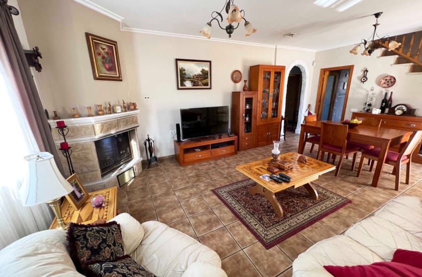 4 bedroom Villa for sale in Hondon de los Frailes with pool - € 299,950 (Ref: 9398001)