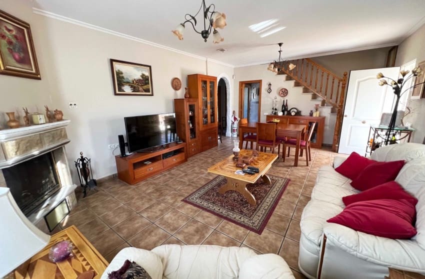 4 bedroom Villa for sale in Hondon de los Frailes with pool - € 299,950 (Ref: 9398001)