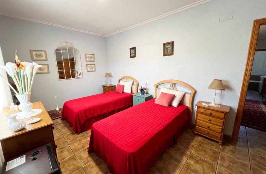 4 bedroom Villa for sale in Hondon de los Frailes with pool - € 299,950 (Ref: 9398001)