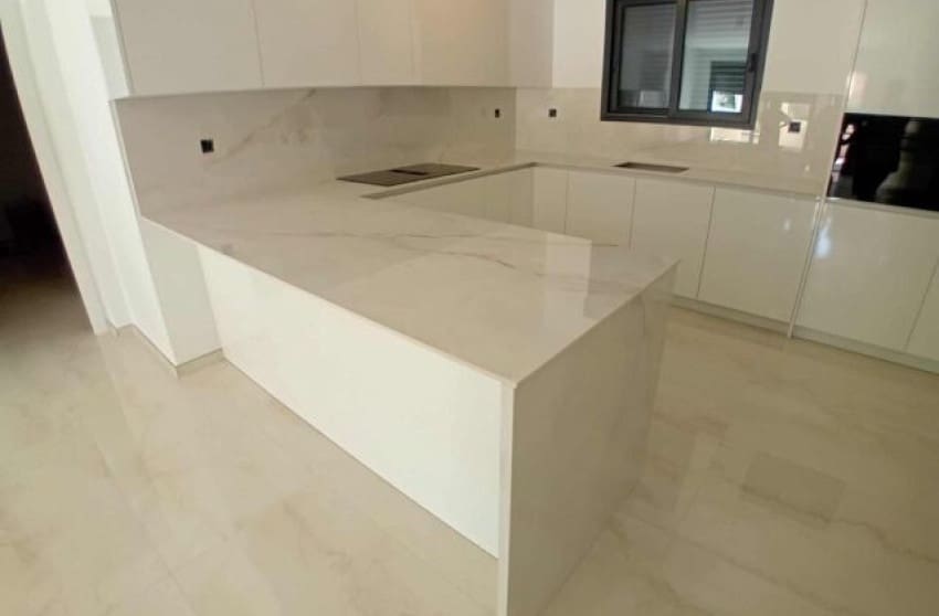 3 bedroom Townhouse for sale in La Romana with pool - € 270,000 (Ref: 9415368)