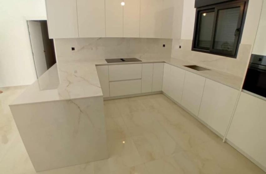 3 bedroom Townhouse for sale in La Romana with pool - € 270,000 (Ref: 9415368)