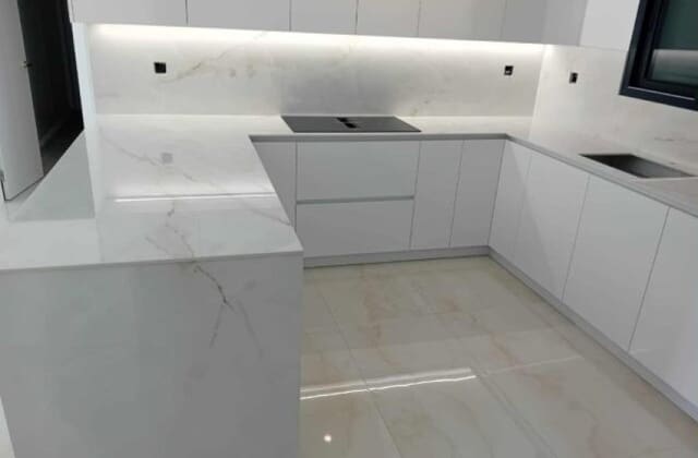 3 soveværelse Byhus til salg i La Romana med swimmingpool - € 270.000 (Ref: 9415368)