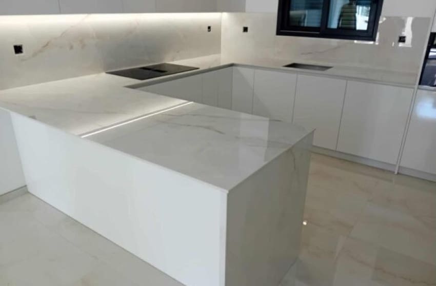 3 bedroom Townhouse for sale in La Romana with pool - € 270,000 (Ref: 9415368)