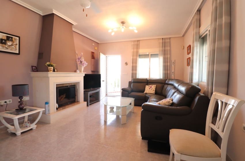 3 slaapkamer Finca/Landhuis te koop in Catral met zwembad - € 330.000 (Ref: 9426530)