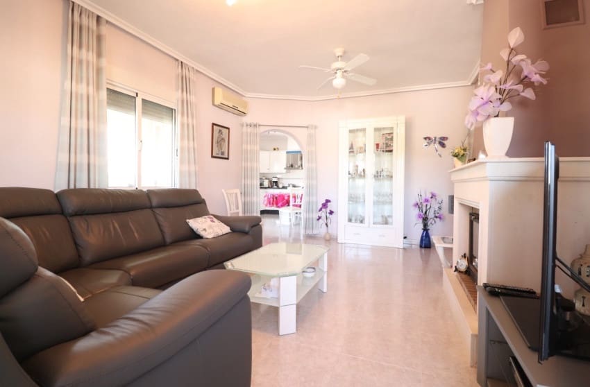 3 slaapkamer Finca/Landhuis te koop in Catral met zwembad - € 330.000 (Ref: 9426530)