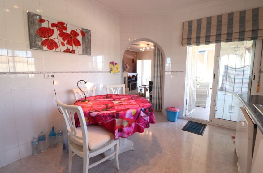 3 slaapkamer Finca/Landhuis te koop in Catral met zwembad - € 330.000 (Ref: 9426530)