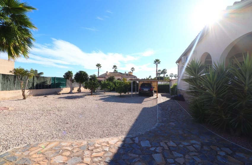 3 slaapkamer Finca/Landhuis te koop in Catral met zwembad - € 330.000 (Ref: 9426530)