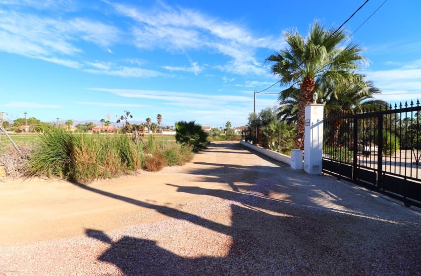 3 slaapkamer Finca/Landhuis te koop in Catral met zwembad - € 330.000 (Ref: 9426530)