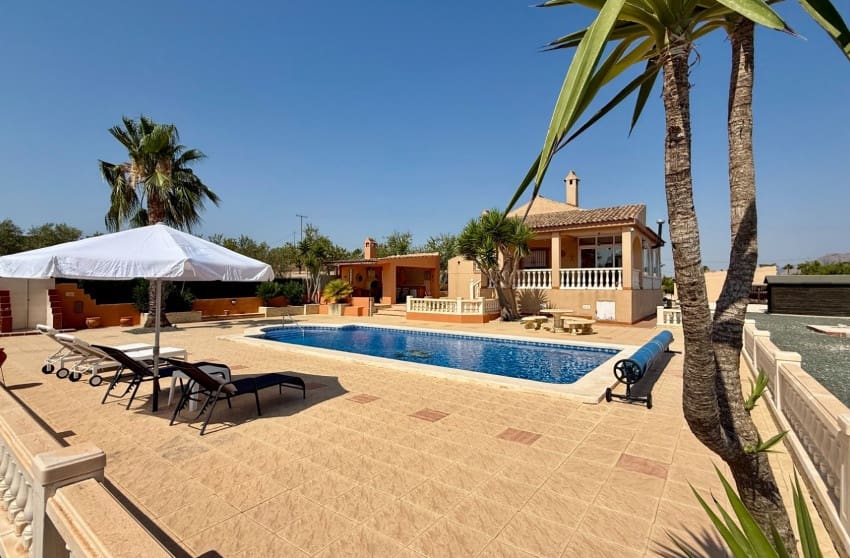 5 makuuhuone Huvila myytävänä paikassa Hondon de los Frailes mukana uima-altaan - 440 000 € (Ref: 9441259)