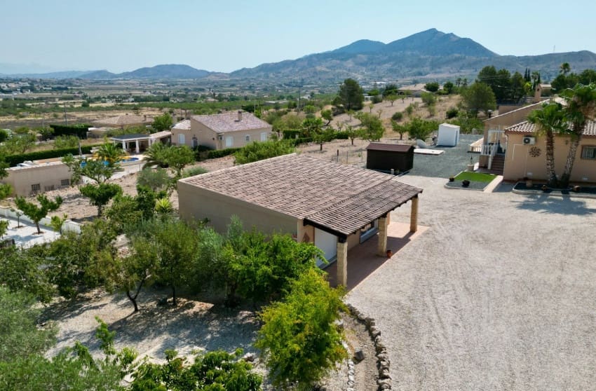 5 makuuhuone Huvila myytävänä paikassa Hondon de los Frailes mukana uima-altaan - 440 000 € (Ref: 9441259)