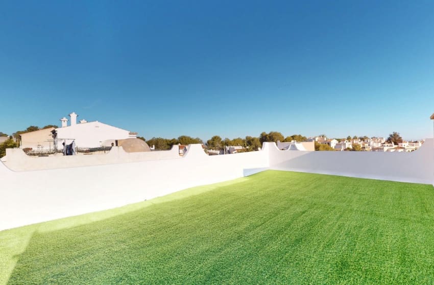 2 slaapkamer Bungalow te koop in Orihuela Costa met zwembad - € 199.000 (Ref: 9441261)