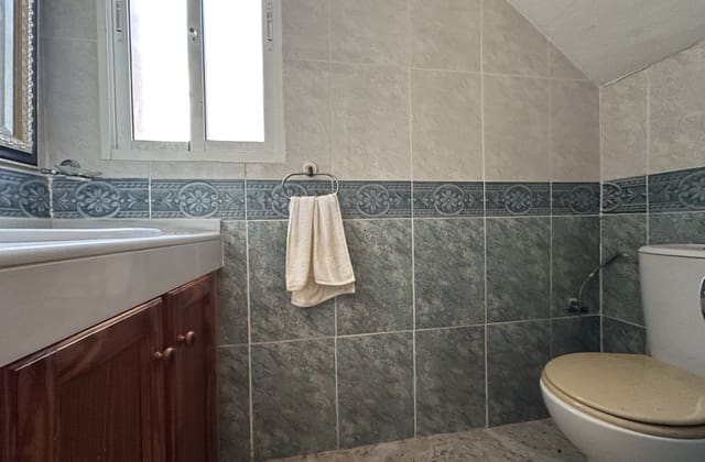 2 bedroom Townhouse for sale in Cabo Roig, Orihuela with pool - € 160,000 (Ref: 9460944)