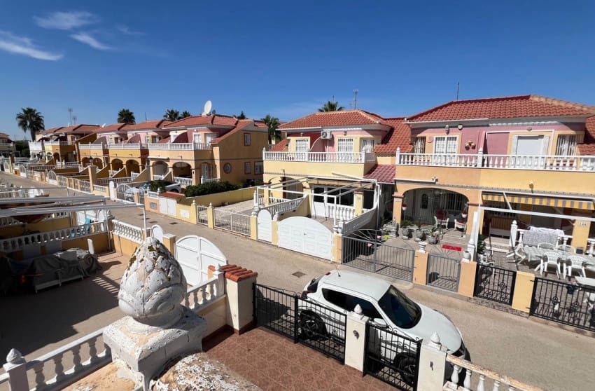 2 bedroom Townhouse for sale in Cabo Roig with pool - € 160,000 (Ref: 9460944)