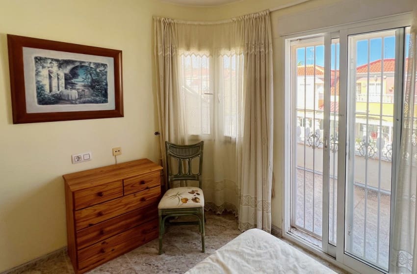 2 bedroom Townhouse for sale in Cabo Roig with pool - € 160,000 (Ref: 9460944)