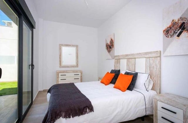 3 sypialnia Dom na sprzedaż w Daya Nueva z basenem - 365 000 € (Ref: 9473639)