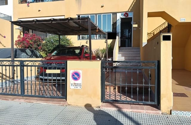 2 bedroom Apartment for sale in Los Montesinos with pool - € 169,900 (Ref: 9473641)