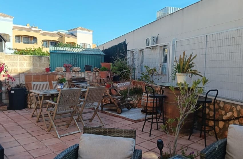 2 sovrum Lägenhet till salu i Los Montesinos med pool - 185 000 € (Ref: 9473641)